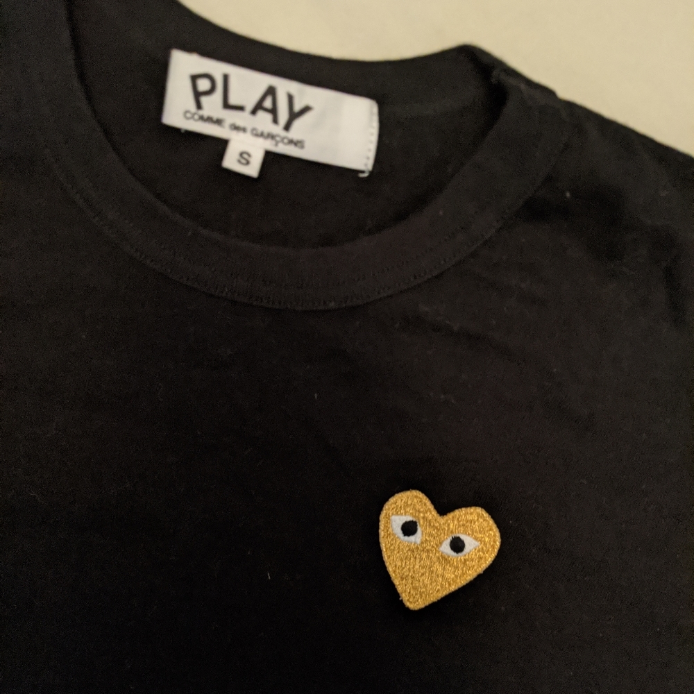 Comme des Garcons Play Women's Gold Heart Logo Tee